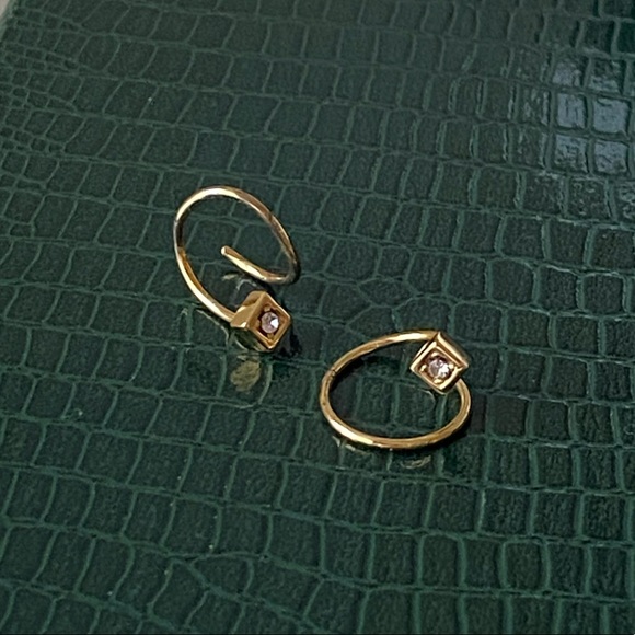 Jules Smith Crystal Wrap Around Earrings - Picture 3 of 10